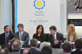 La presidenta presentó un programa de créditos a tasa fija de entre el 5% y el 9% por $8.500 M para comprar camiones y remolques de producción nacional