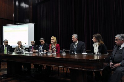 Con la meta de sustituir U$S 200 millones, Industria continúa con las reuniones sectoriales de minería: la próxima será en noviembre