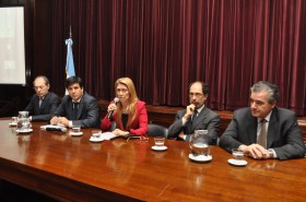 Giorgi reunió a las 5 principales mineras del país con pymes del sector para aumentar la provisión de bienes y servicios