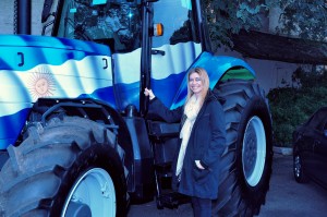 tractor AGCO 2