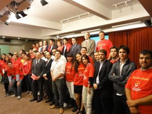 Con apoyo del Ministerio de Industria, jóvenes empresarios ofrecen sus productos en China